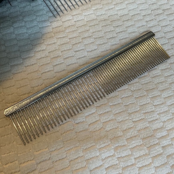 Professional Dog Grooming Kit - Wahl Bag, 8 Grooming Tools, Smock and Lab Coat - Picture 13 of 16